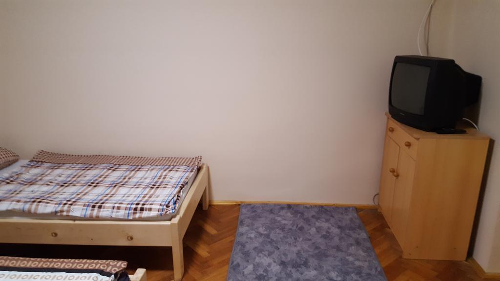 M&M Apartman Tiszafured Ngoại thất bức ảnh